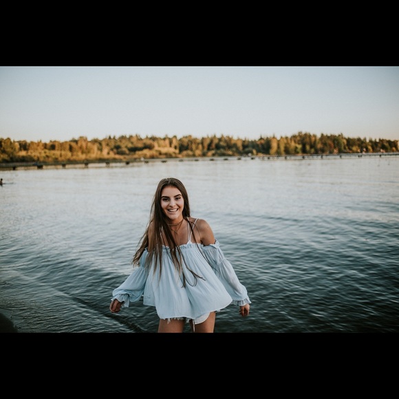 Meet your Posher, Mariana - Picture 1 of 1